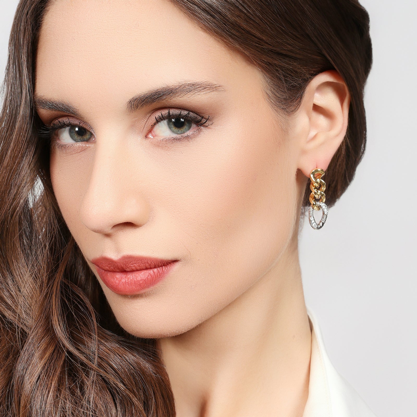 UNOAERRE - 2815 Orecchini bicolore grumetta e zirconi