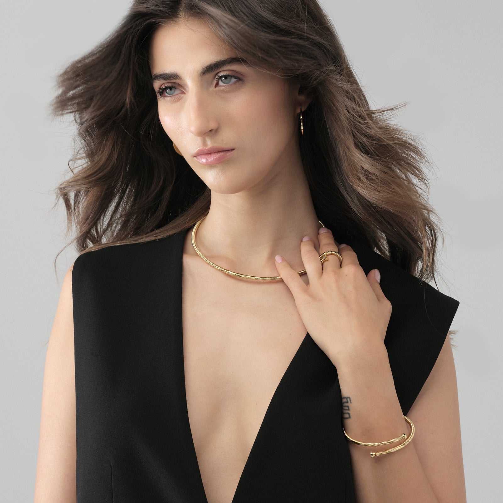 UNOAERRE - 2572 Collana chiodo dorata