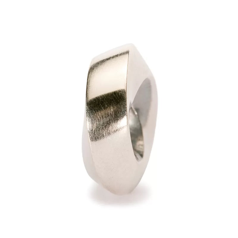 Trollbeads Due Lati TAGBE-11353 – Bead in argento 925 su sfondo neutro – CICCO Gioielleria