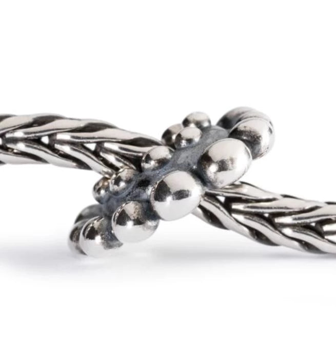 Trollbeads Petali di Loto – TAGBE-10035 | Charm Trollbeads vista bracciale | CICCO Gioielleria