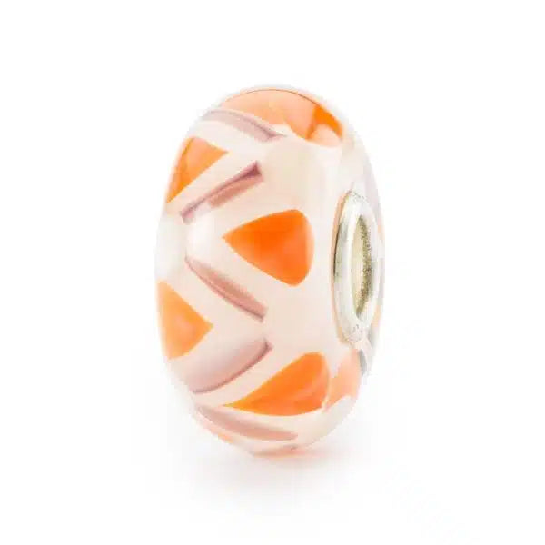 Trollbeads TGLBE-20323 Raggio di Sole – Charm in vetro arancione geometrico THUN by Trollbeads da CICCO Gioielleria