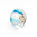 Trollbeads Bouquet Marino TGLBE-20258 – Bead in vetro di Murano bianco e turchese con cristalli, Thun by Trollbeads da CICCO Gioielleria