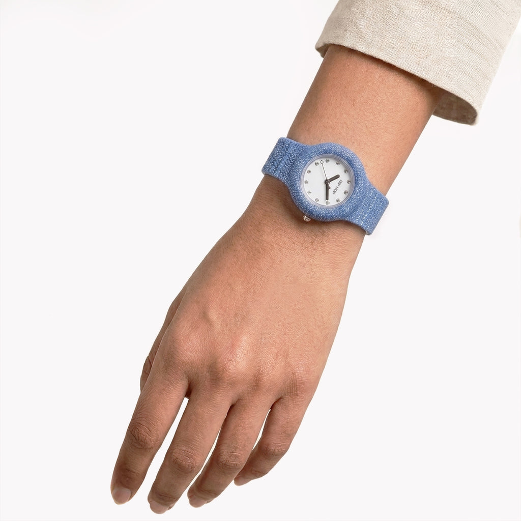 Orologio blu Hip Hop Shimmer Crush indossato – CICCO Gioielleria