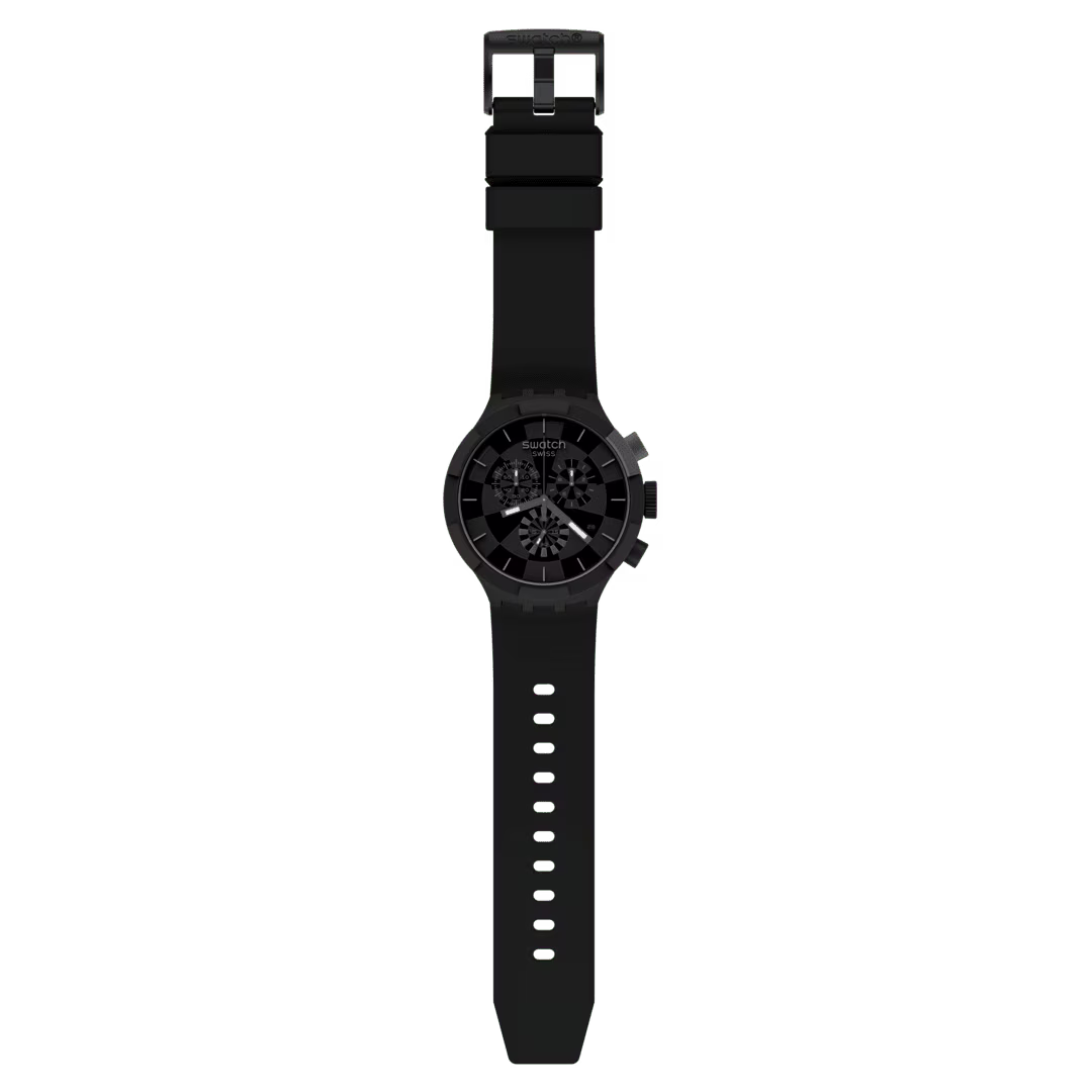 Swatch Big Bold Chrono Checkpoint Black – Cronografo oversize nero, vista frontale su sfondo bianco – CICCO Gioielleria