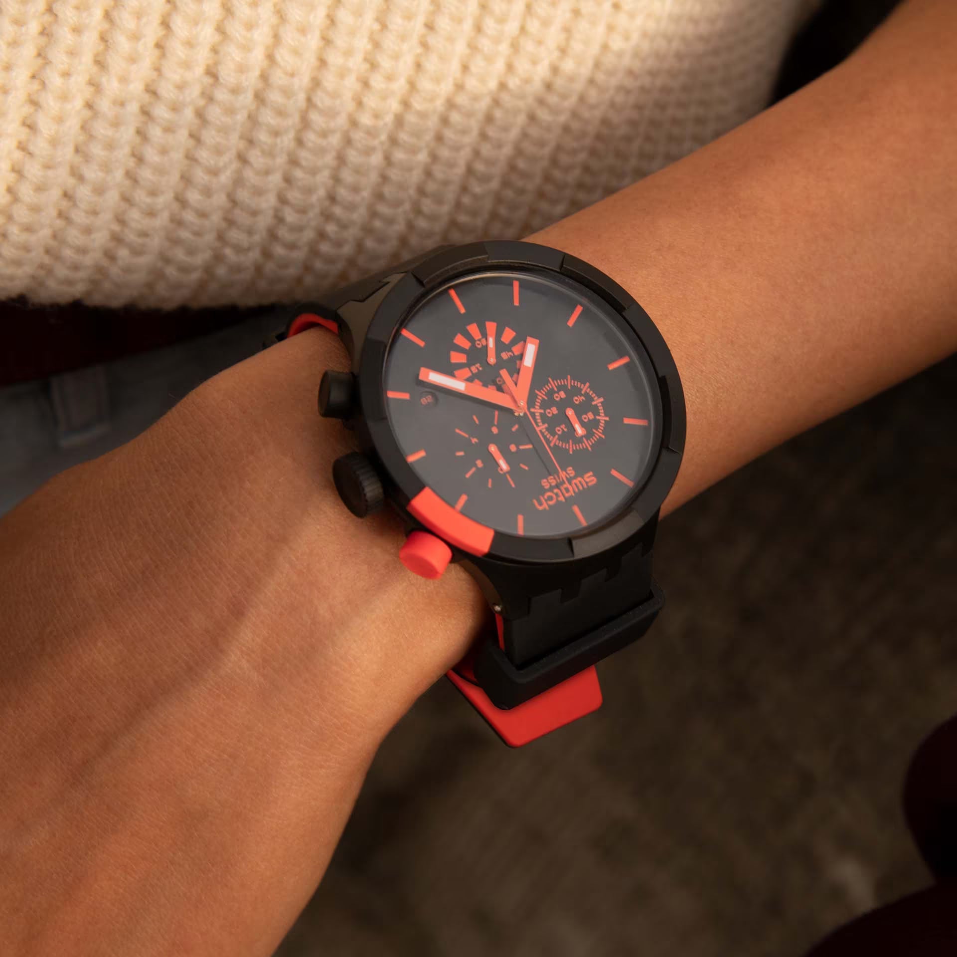 Swatch Big Bold Chrono CHECKPOINT RED SB02B402 – Indossato | Cicco Gioielleria