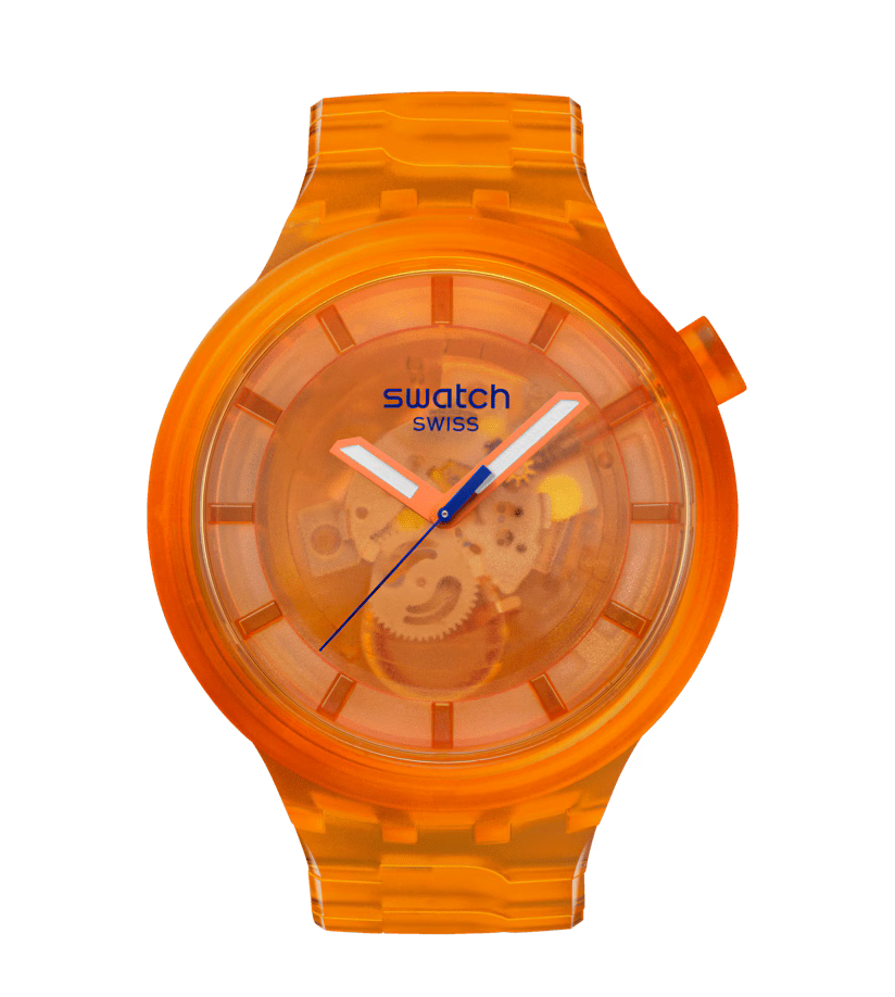 Swatch Big Bold Orange Joy – Orologio oversize arancio, vista frontale su sfondo bianco – CICCO Gioielleria
