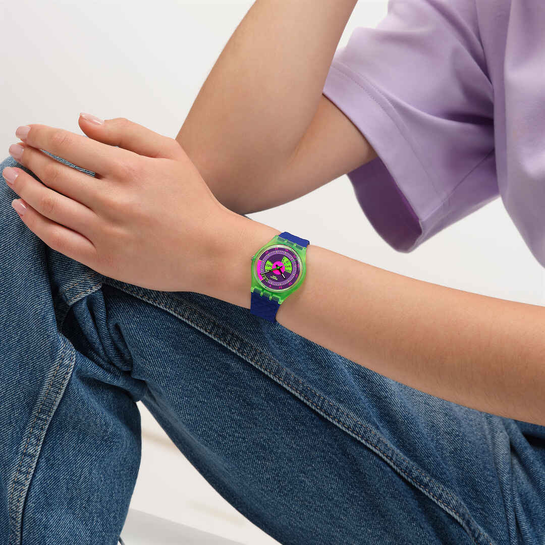 SO28G704 - SWATCH NEON SKYCHART