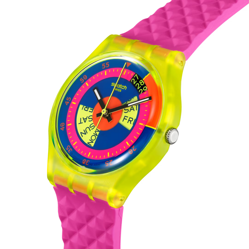 Dettaglio quadrante neon multicolore orologio Swatch SO28J700