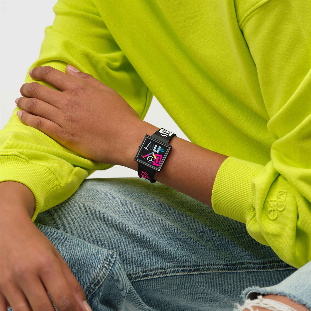 S034B100 - PIERCED EDGE