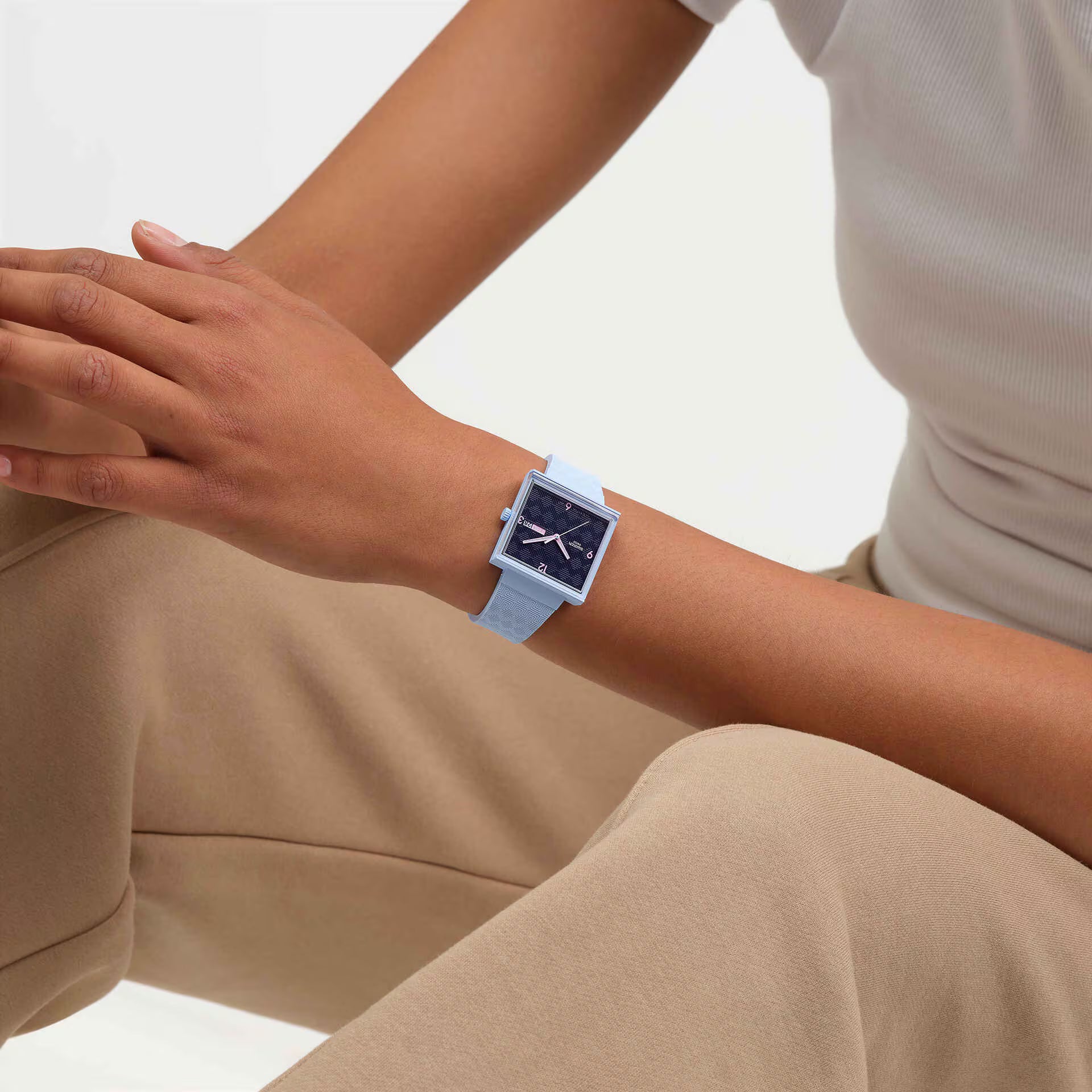 SO34L701 - BRIGHT ANGLE