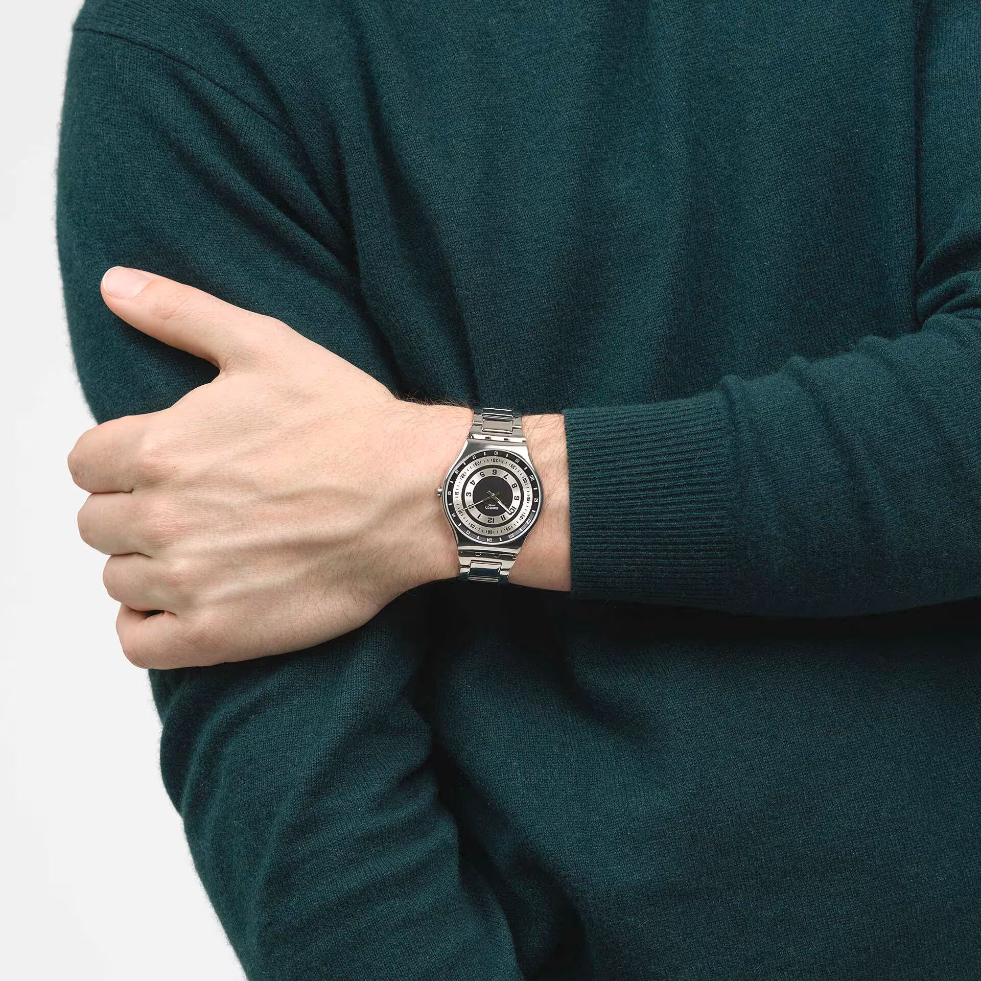 Orologio Swatch Skin Irony Rings of Irony SS07S121G – Indossato al polso – Cicco Gioielleria