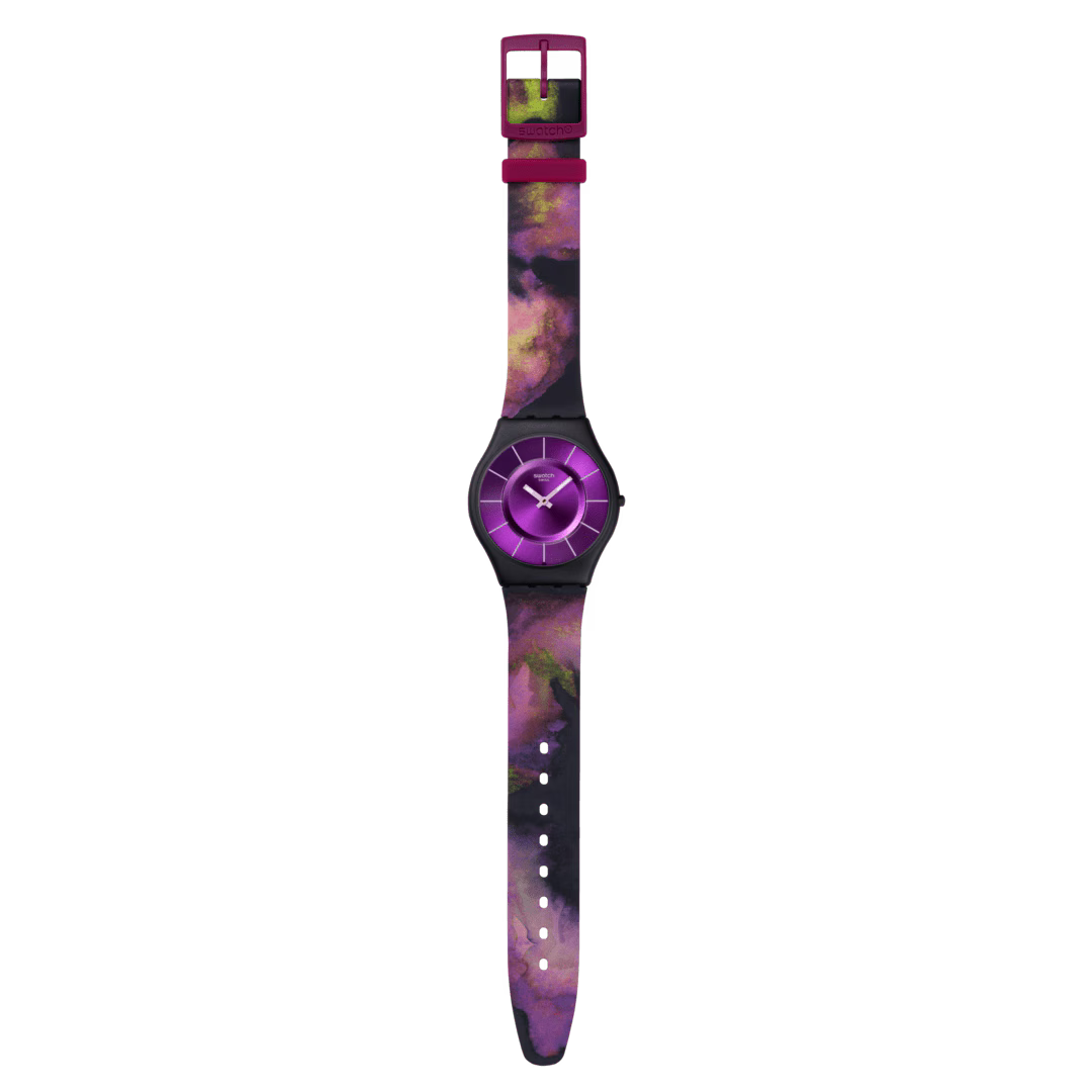 Swatch Skin SS08B106 Paradise Bloom – Orologio ultrasottile viola, vista frontale su sfondo bianco – CICCO Gioielleria
