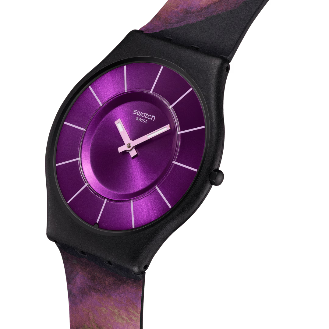 Swatch Skin SS08B106 Paradise Bloom – Vista laterale 280°, cassa biosourced nera ultra-piatta – SWATCH