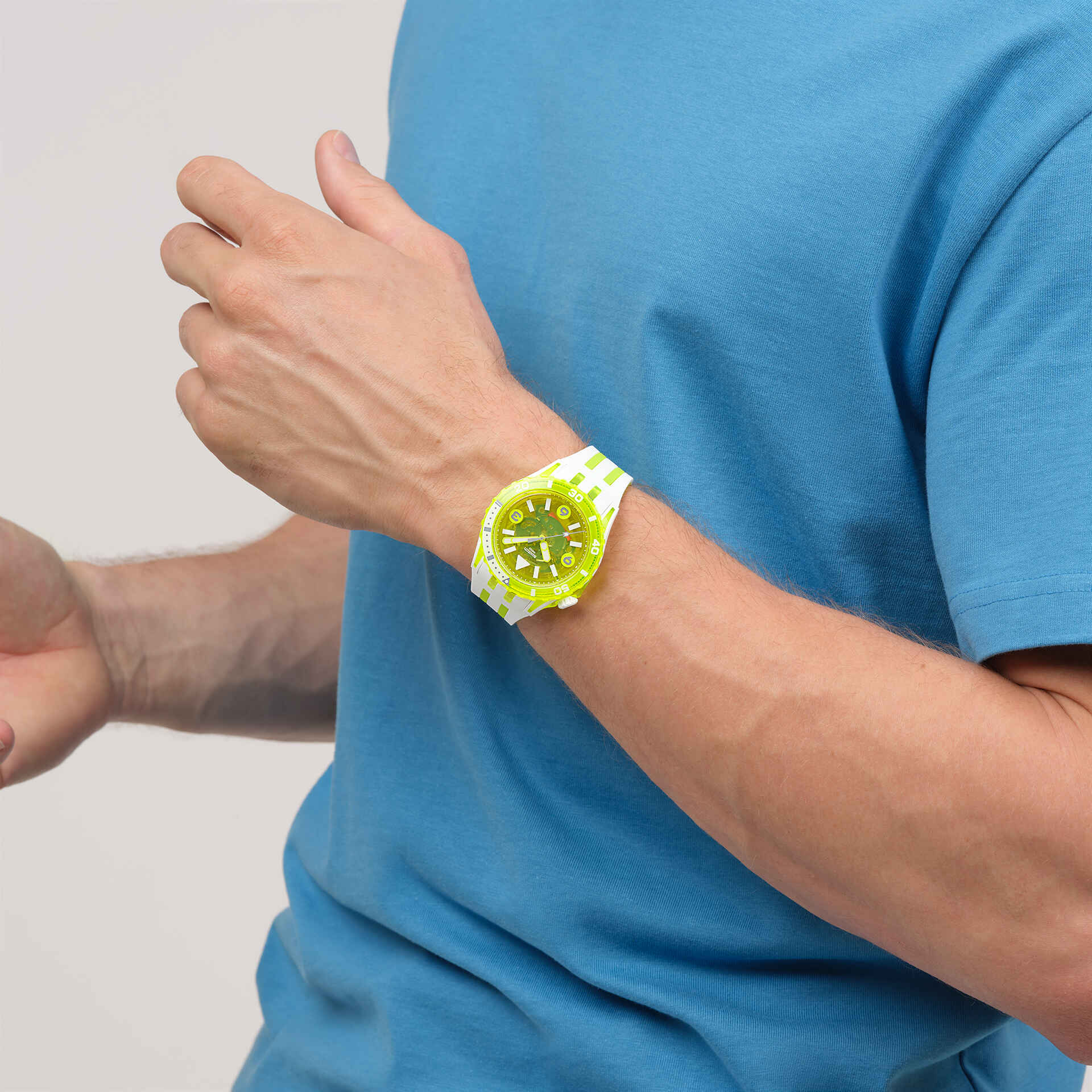 Swatch SCUBACQUA - SSCU09J100 - EGG YOLK