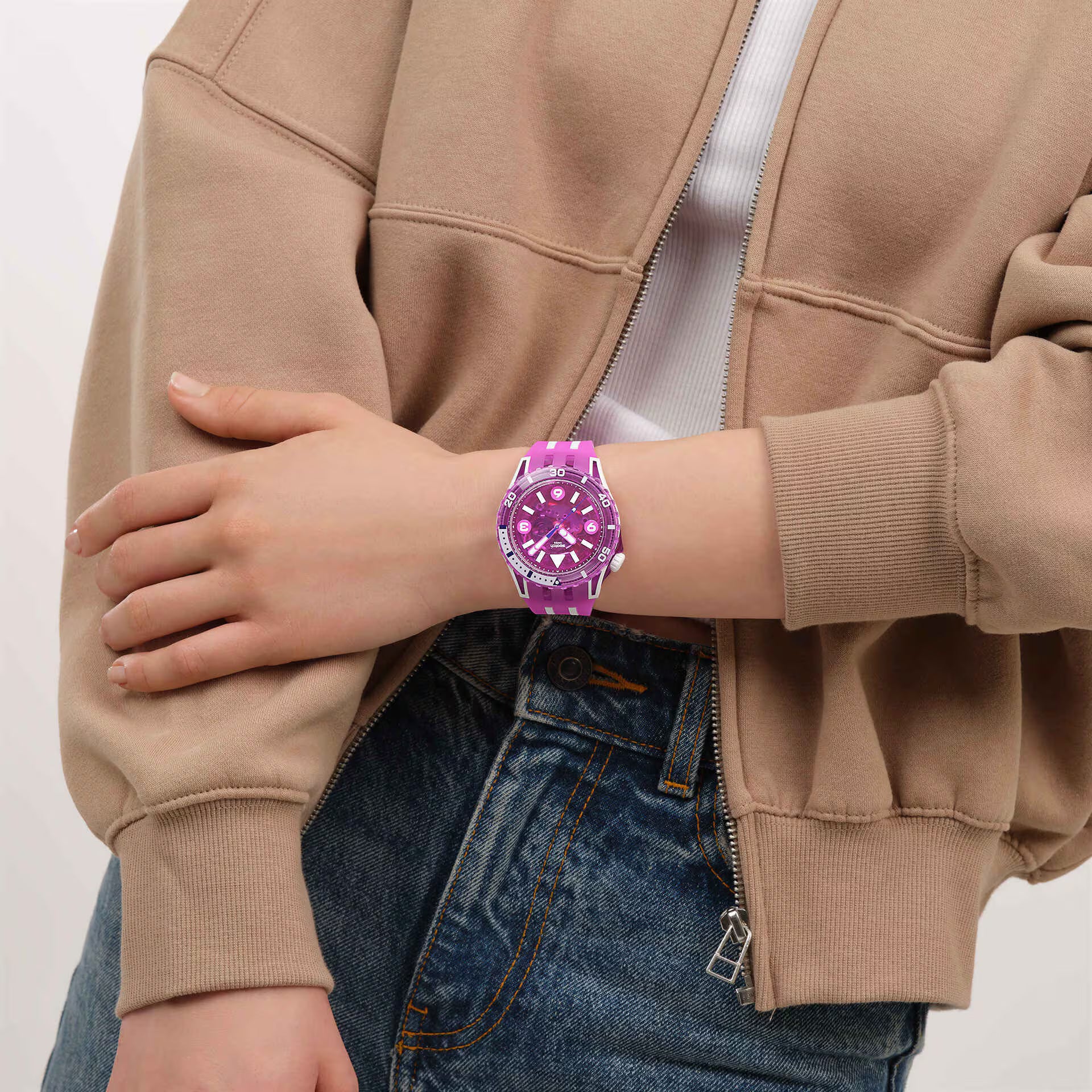 Swatch Scubacqua SSCU09P100 Flower Hat indossato al polso – foto 1