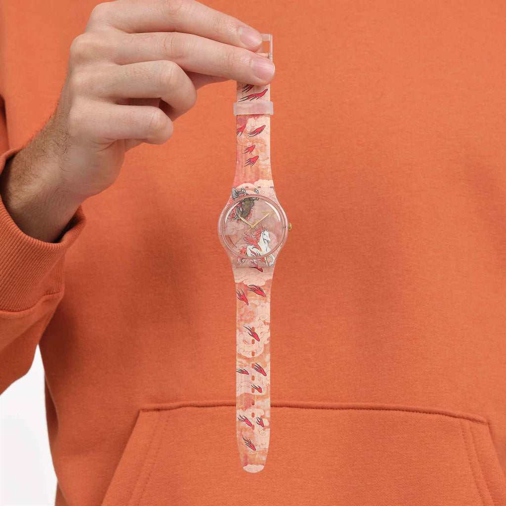 Swatch Riding the Clouds 2026 indossato al polso – dettaglio lifestyle
