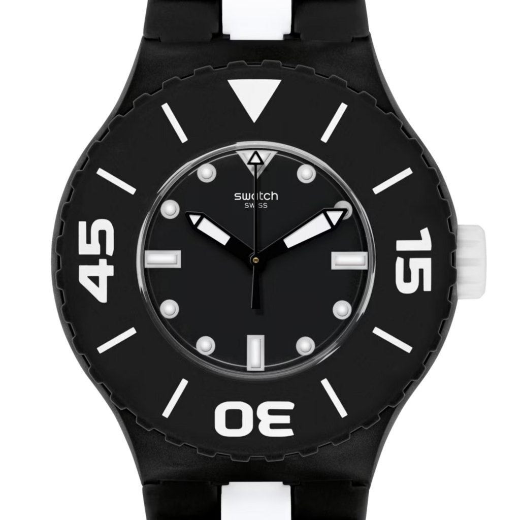 Swatch Scuba Libre SUUB102 B&W Deep – Dettaglio quadrante nero con indici bianchi Superluminova – Cicco Gioielleria
