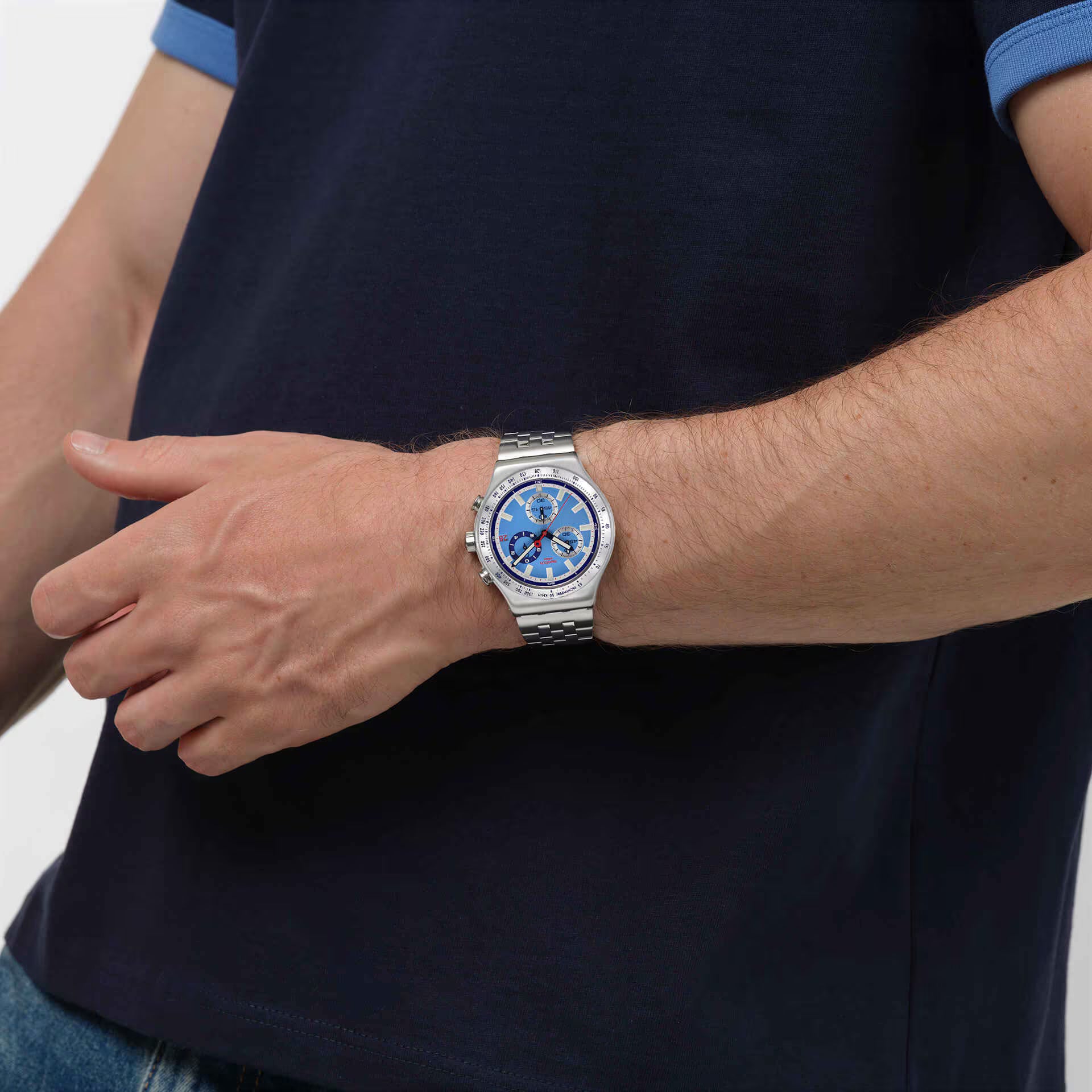 Orologio Swatch Irony Chrono Midday in the Mirror – Cronografo Acciaio Azzurro – indossato