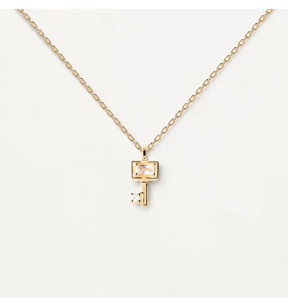 Collana PDPAOLA Chiave CO01-486 Essentials con catena dorata e pendente luminoso su sfondo chiaro, CICCO Gioielleria.
