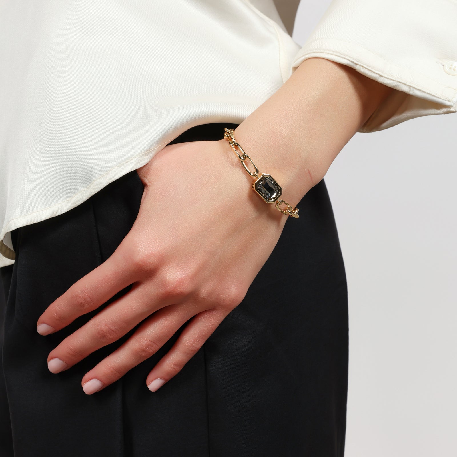 UNOAERRE - 2823 Bracciale Joya catena e cristallo grigio