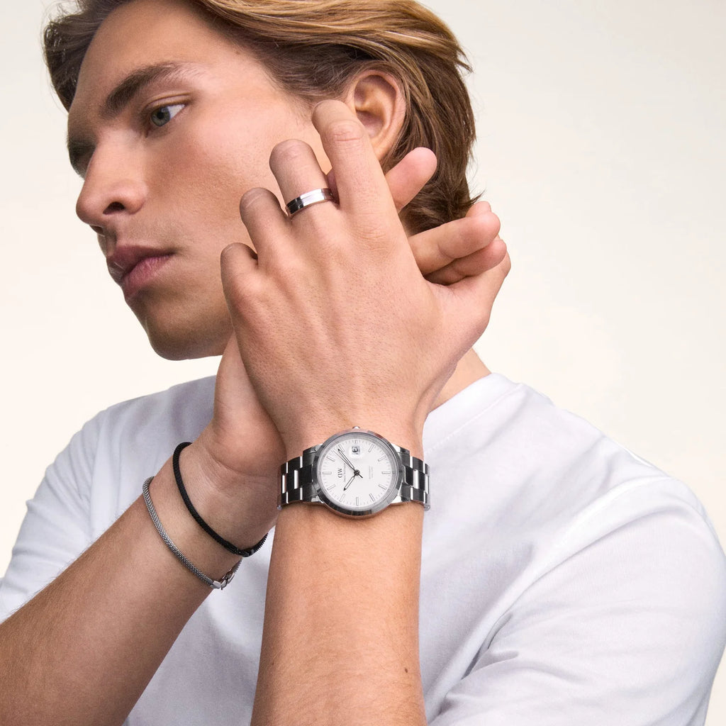 Orologio Daniel Wellington Iconic Link Automatic Silver Quadrante Bianco DW00100754 Indossato | CICCO Gioielleria
