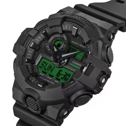 Orologio Casio G-SHOCK GA-700BEG-1AER – Vista dettaglio display – Orologio digitale verde elettrico da Cicco Gioielleria