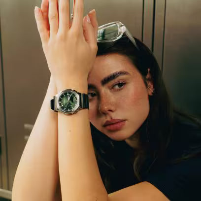 Casio G-SHOCK GBM-2100A-1A3ER indossato – Vista laterale – Orologio metallico bio-based – CICCO Gioielleria