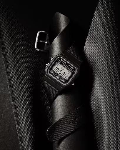 Casio Vintage F-91WF-1AEF orologio digitale leggero con cinturino in tessuto resistente a graffi e macchie