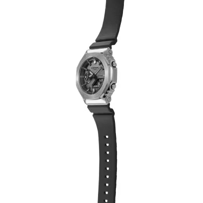 Profilo Casio G-Shock GM-2100-1AER resistente 20 bar cinturino resina nera