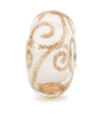 Trollbeads Complicità TGLBE-20110 – Bead in vetro bianco latte con spirali dorate da CICCO Gioielleria