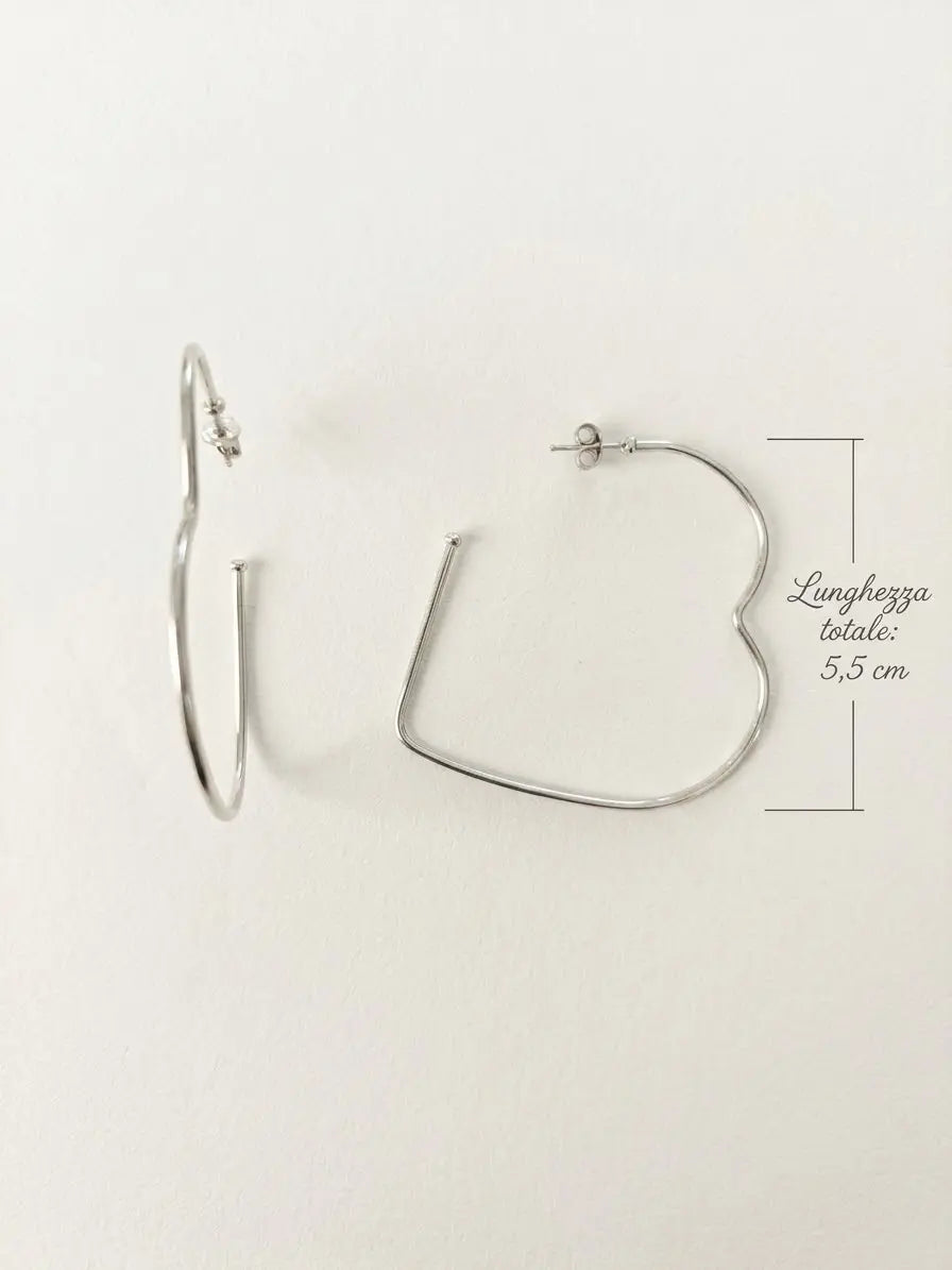 Misura degli orecchini a cuore OR0167 in argento 925: lunghezza totale 5,5 cm e chiusura con farfallina, CICCO Gioielleria.