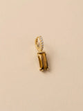 Monorecchino CICCO925 OR0149 in argento 925 dorato con occhio di tigre a baguette su sfondo chiaro, CICCO Gioielleria.