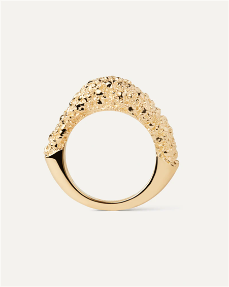 Anello PDPAOLA Duna AN01-B71-14 in argento 925 con finitura oro 18K e texture irregolare su sfondo neutro, CICCO Gioielleria.