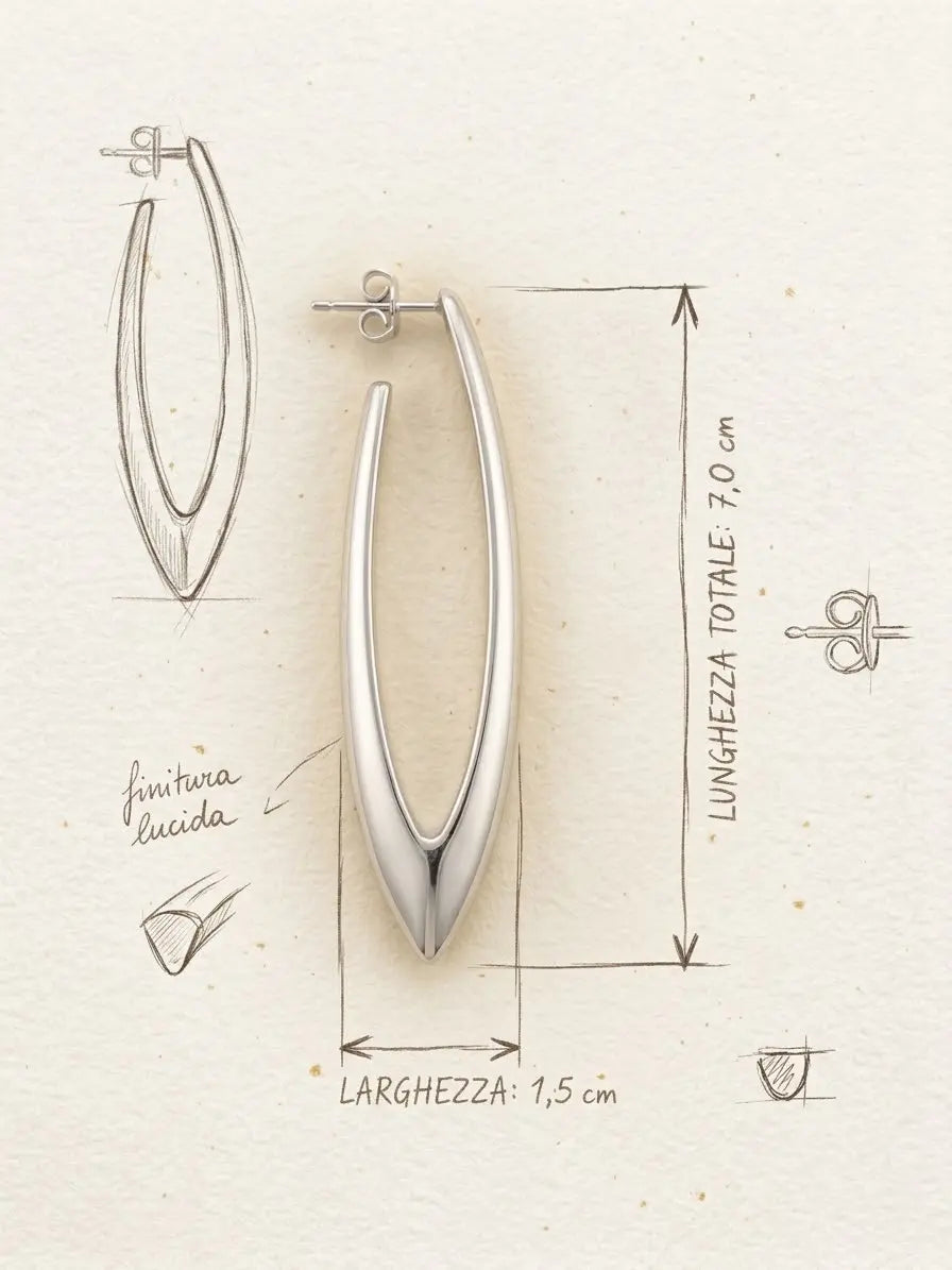 Orecchino pendente a punta in argento 925 OR0138, con indicazione delle misure: lunghezza 7 cm e larghezza 1,5 cm, CICCO Gioielleria.
